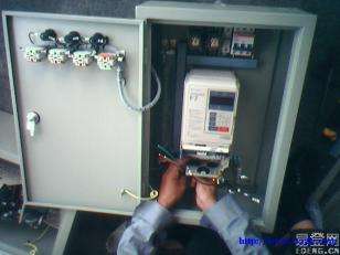宁波鄞州区24小时电工上门维修电路夜间跳闸维修的图片