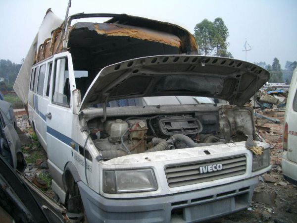 深圳专业上门收购报废汽车老旧车报废货车的图片