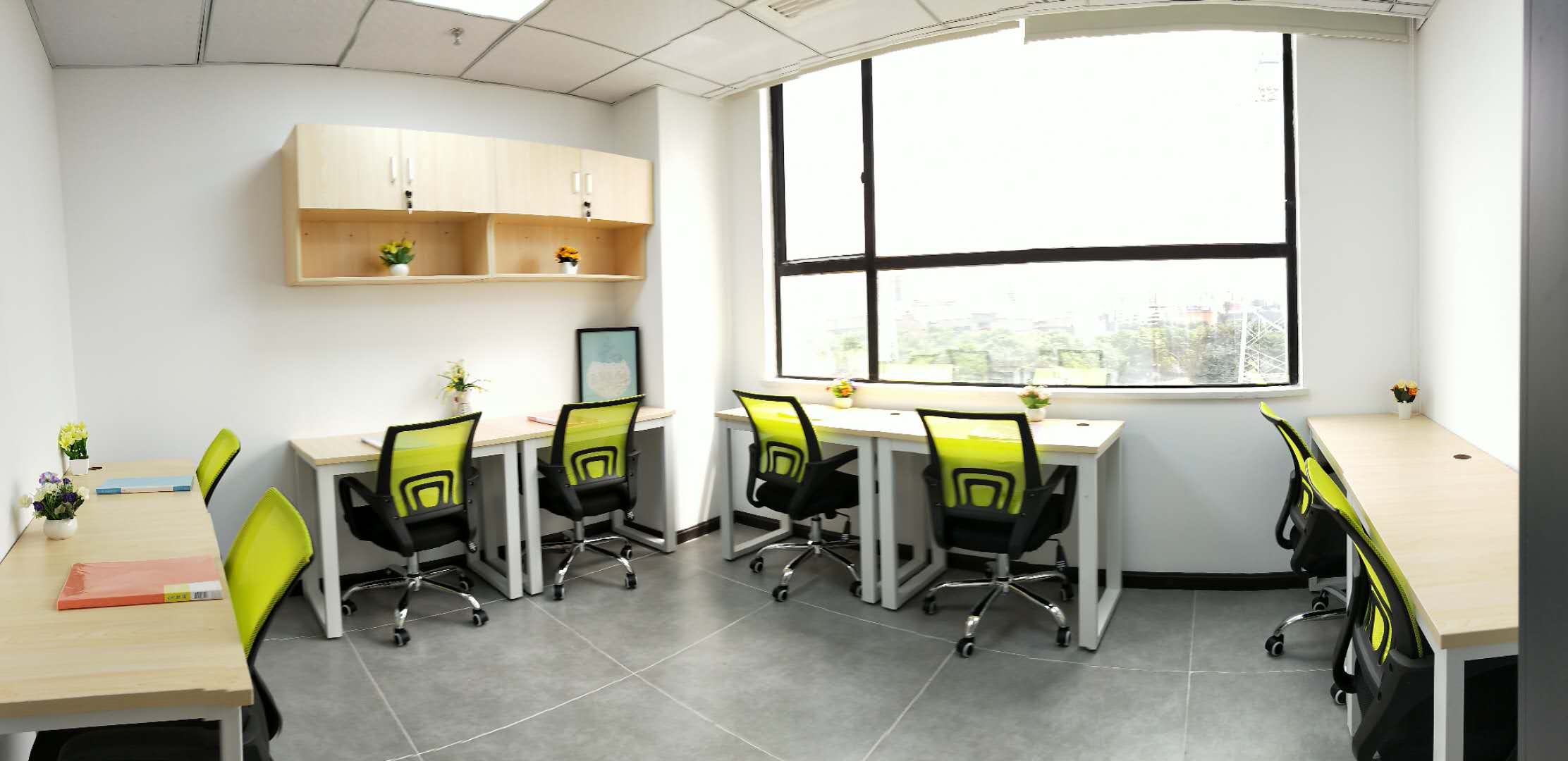 宝安众创空间可申请补贴独立小面积办公室可注册的图片