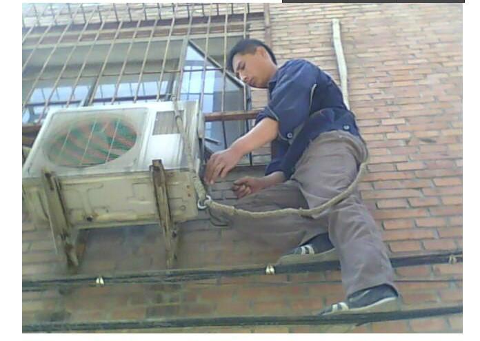 义乌市后宅拆装空调移机热线电话的图片