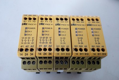 苏州回收西门子PLC欧姆龙PLC三菱PLC系列模块 